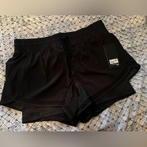 Women’s 90 degree layered shots NWT